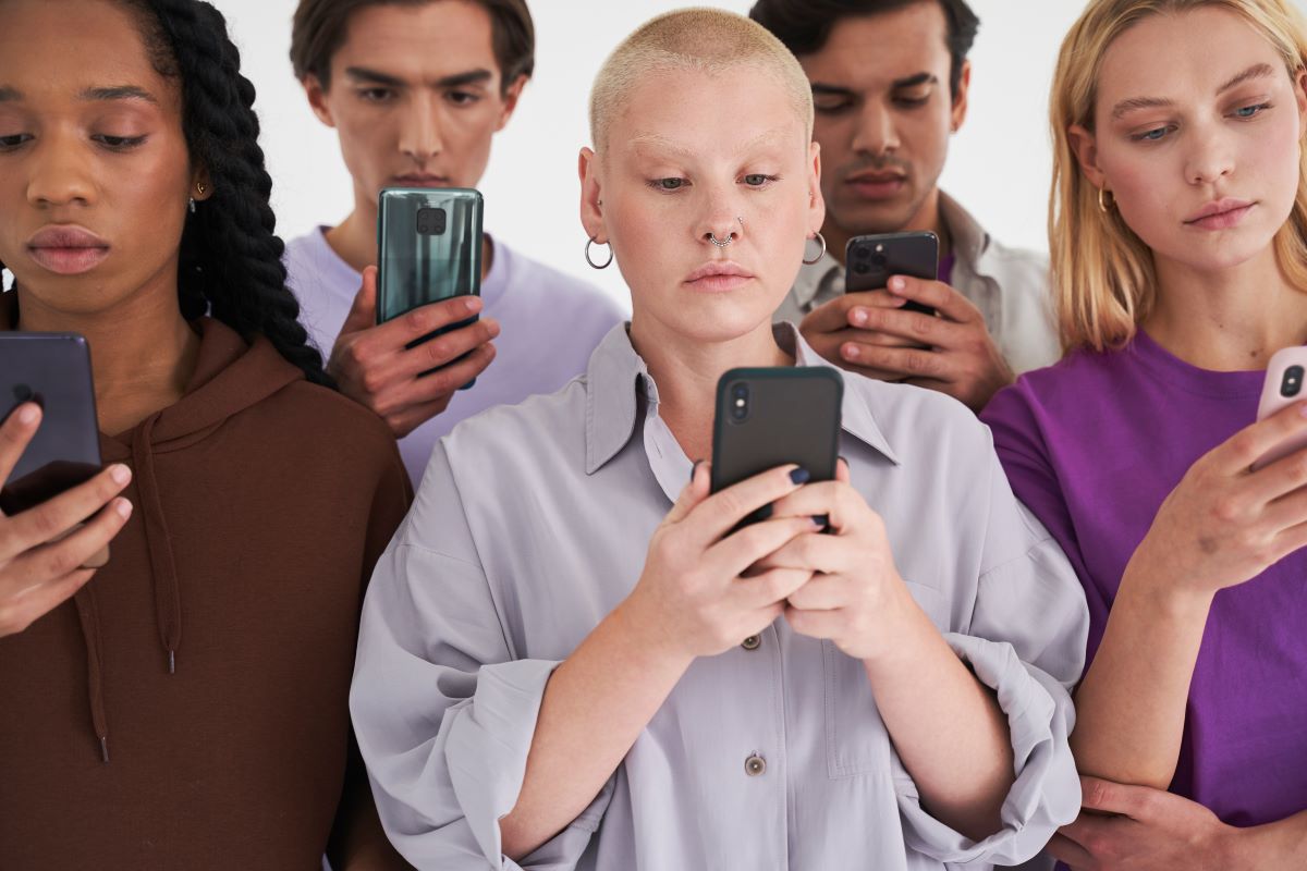 people connected social media